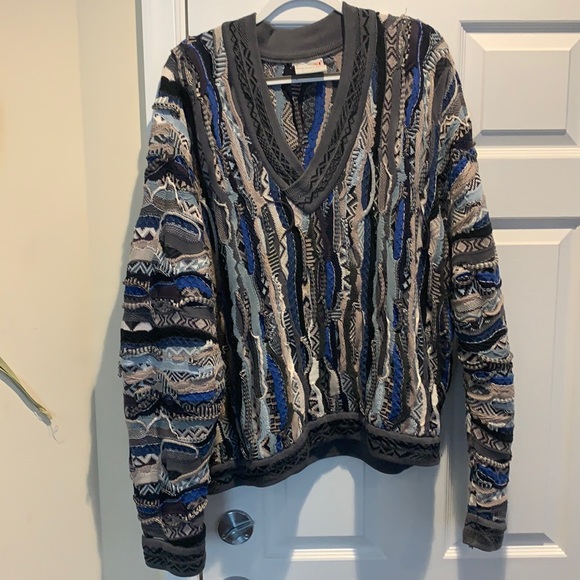 COOGI Other - XL Coogi V-neck style sweater